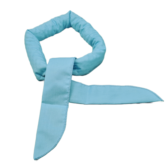 Koelsjaal light blue geactiveerd